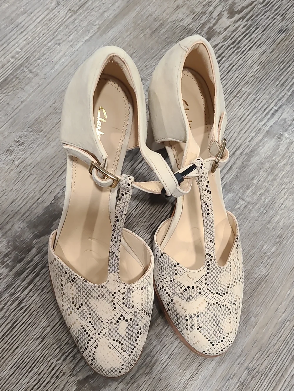 Clarks Kaylin 85 Tbar 2 Size 7.5